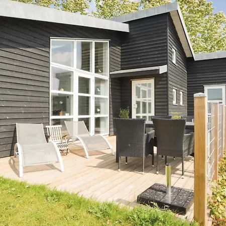 Feriehus Three-bedroom In Haderslev
