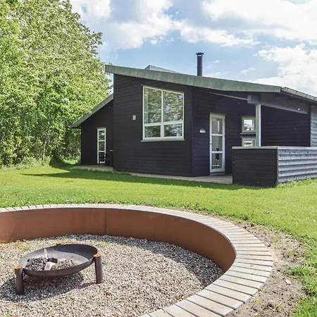 Three-bedroom In Feriehus Haderslev